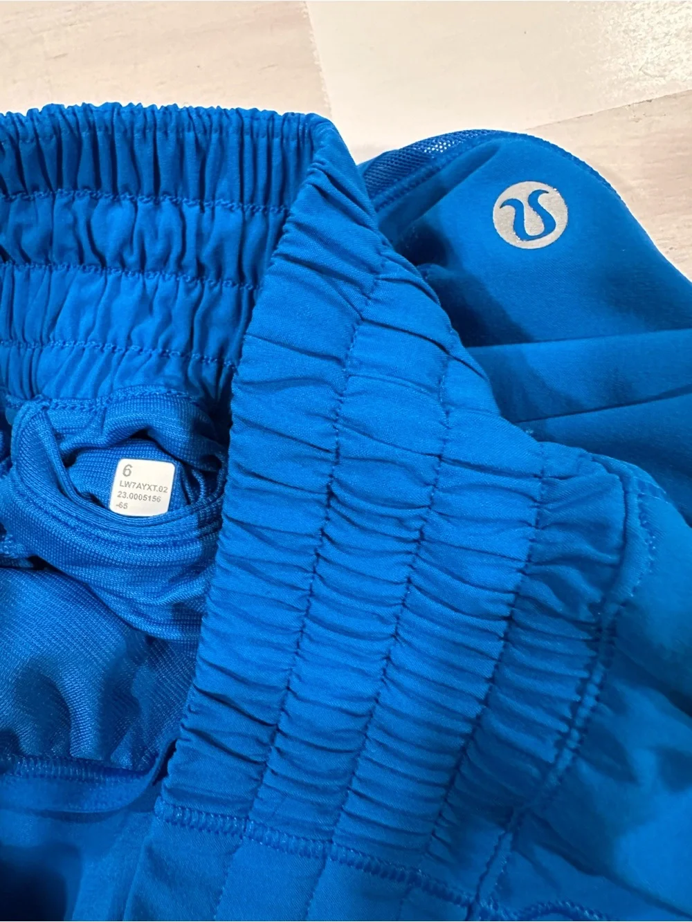 lululemon hotty hot high rise short 4” long poolside/pipe dream blue 6 W7AYXT